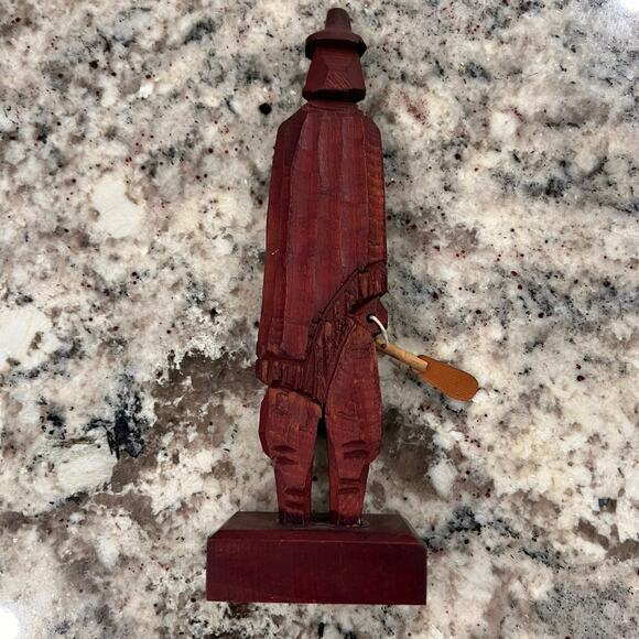 Hand Carved Gaucho Wood Sculpture from Australia - 9in tall - Picture 7 of 9